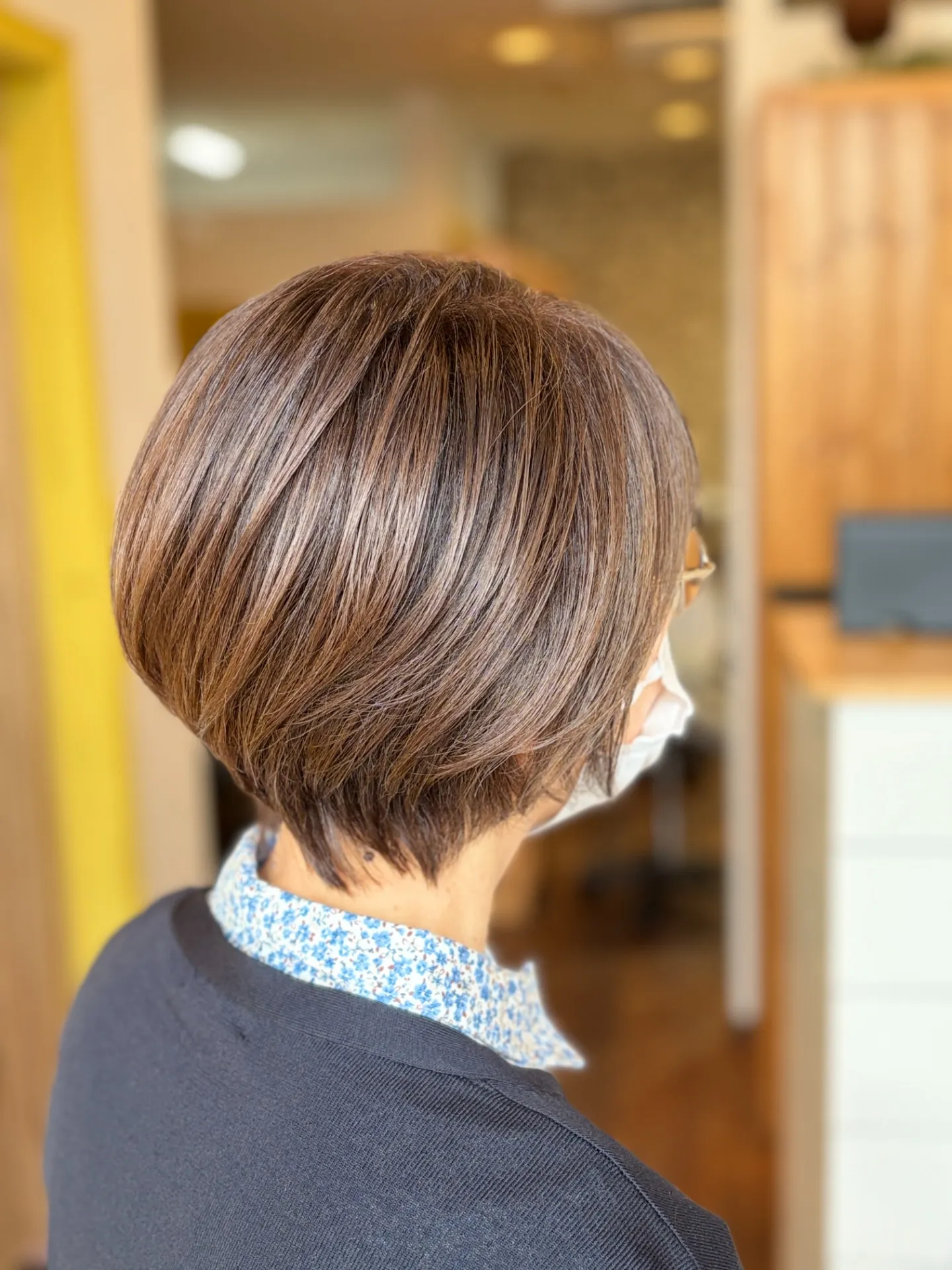 そのくすんだ髪、白髪染めが原因知っていますか？